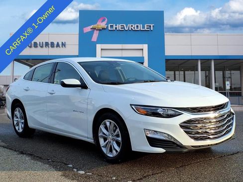 Used 2024 Chevrolet Malibu LT image 3