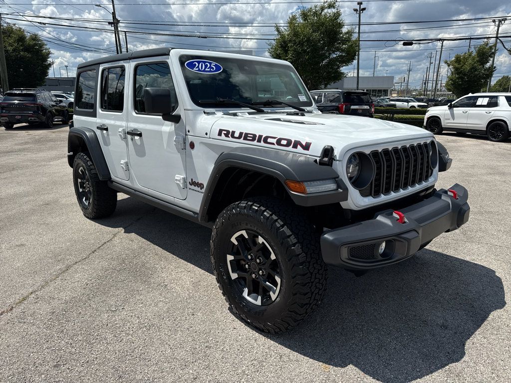 Used 2025 Jeep Wrangler Unlimited Rubicon AWD/4WD image 1