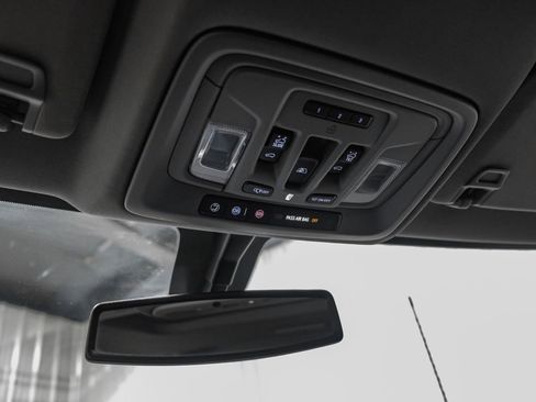 Used 2021 GMC Sierra 3500 SLT w/ SLT Convenience Package image 24