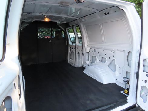 Used 2014 Ford E-150 and Econoline 150 RWD image 14