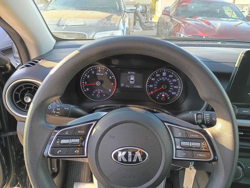 Used 2021 Kia Forte LXS image 16
