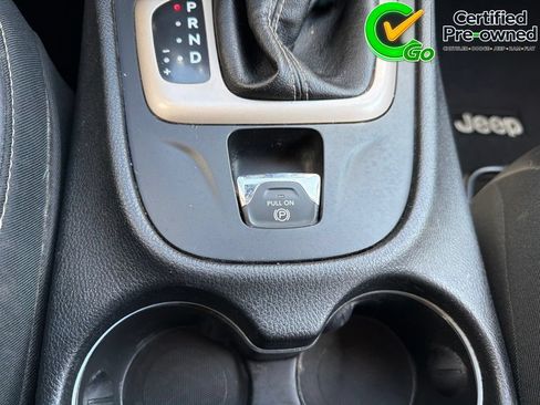 Certified 2018 Jeep Cherokee Limited FWD image 68