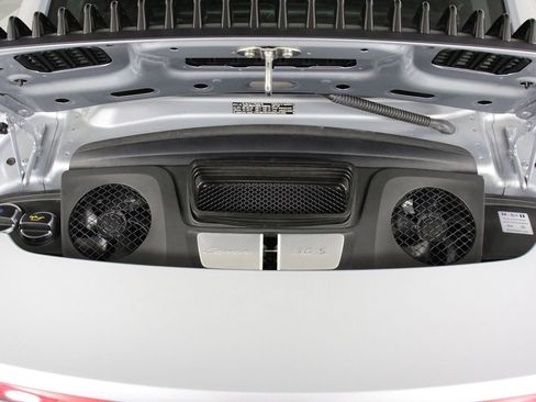 Certified 2017 Porsche 911 Carrera 4S image 25