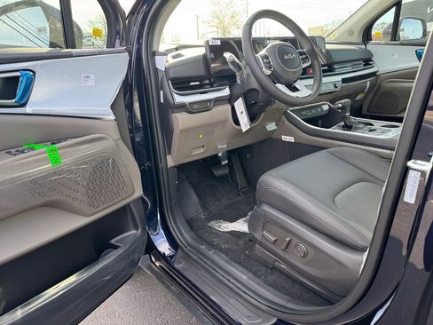 New 2026 Kia Carnival image 11