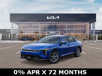 New 2025 Kia K4 LXS