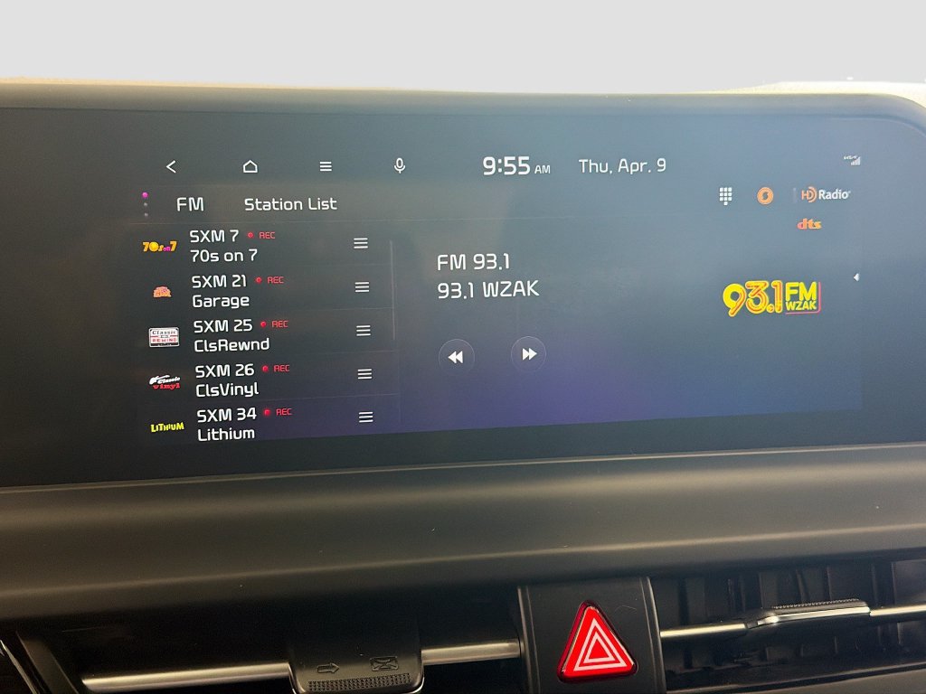 Used 2025 Kia Seltos S AWD/4WD image 16