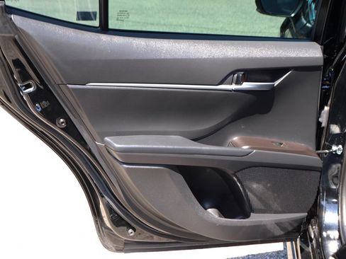 Used 2024 Toyota Camry SE FWD image 30
