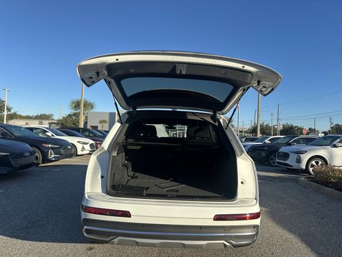 Used 2022 Audi Q7 Premium Plus w/ Premium Plus Package image 5