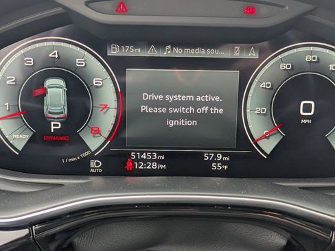 Used 2022 Audi Q8 Premium Plus w/ Premium Plus Package image 21