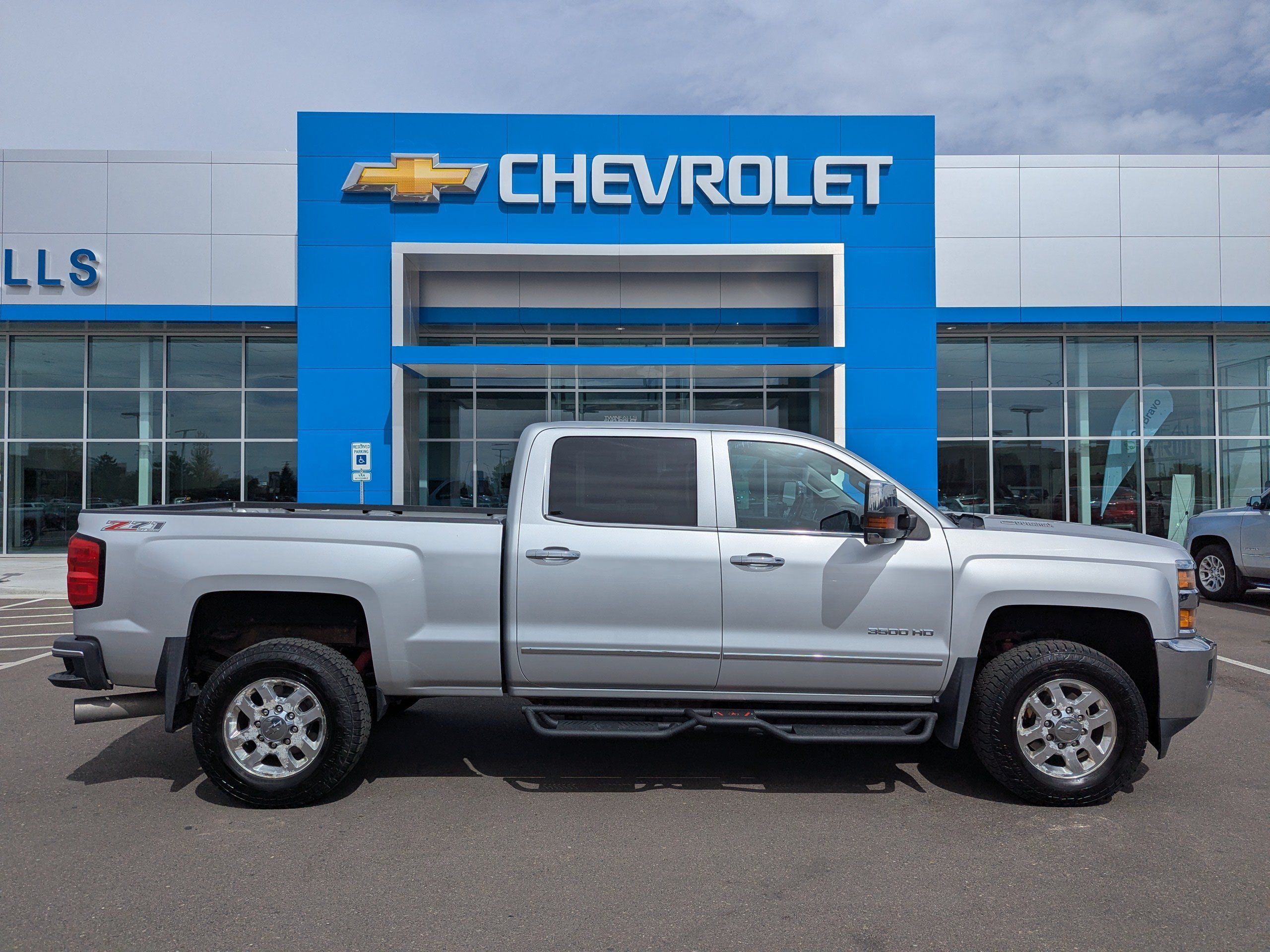 Certified 2015 Chevrolet Silverado 3500 LTZ w/ Duramax Plus Package AWD/4WD image 36