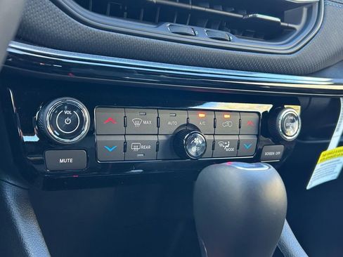 New 2026 Jeep Compass Limited AWD/4WD image 46