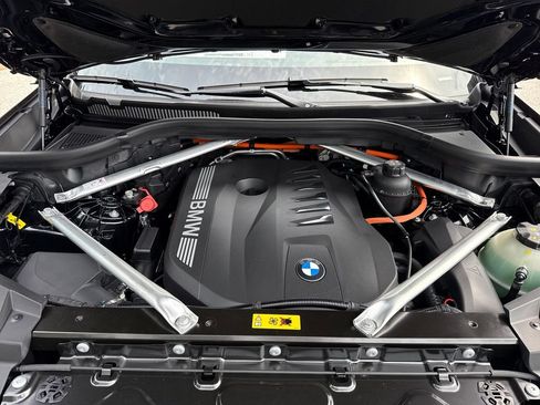 New 2026 BMW X5 xDrive50e w/ Climate Comfort Package AWD/4WD image 29