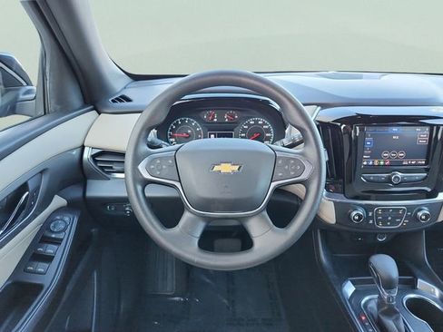 Certified 2023 Chevrolet Traverse LS image 9