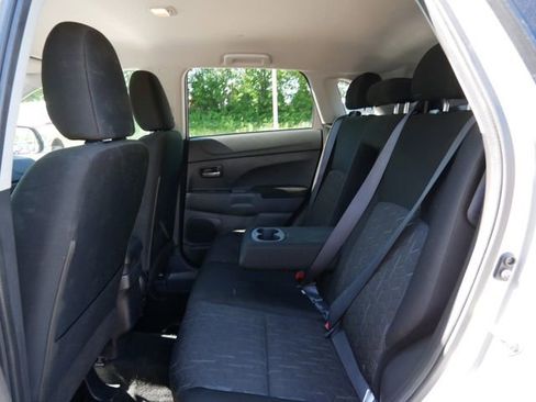 Used 2023 Mitsubishi Outlander Sport ES AWD/4WD image 11