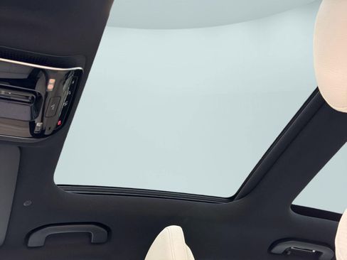 New 2026 Mercedes-Benz C 300 Sedan image 14