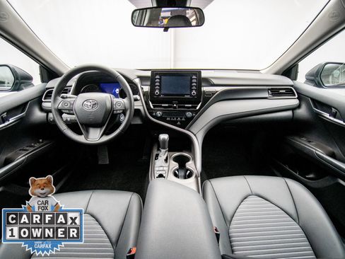 Used 2023 Toyota Camry SE w/ Blackout Package (TMS) AWD/4WD image 10
