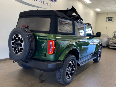 New 2025 Ford Bronco Outer Banks image 8