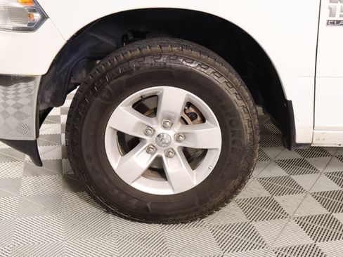 Used 2023 RAM 1500 Classic SLT w/ Electronics Group AWD/4WD image 16