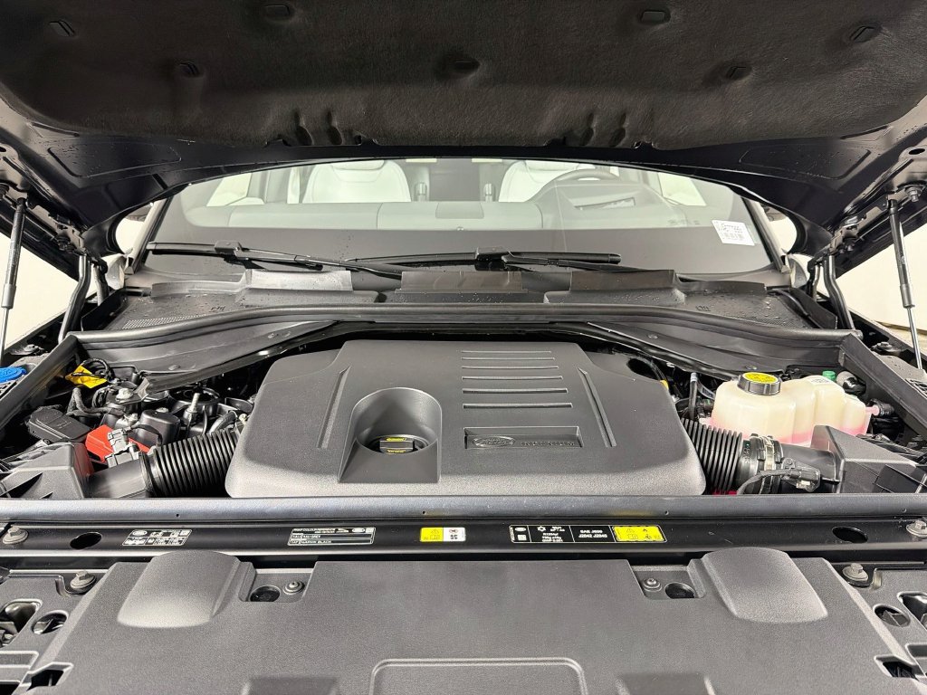 New 2027 Land Rover Range Rover Sport Battersea AWD/4WD image 32