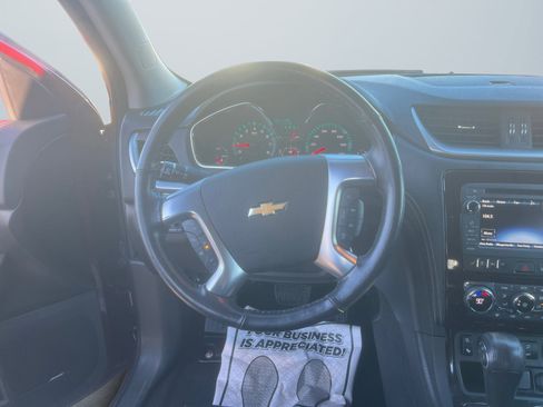 Used 2017 Chevrolet Traverse Premier image 13