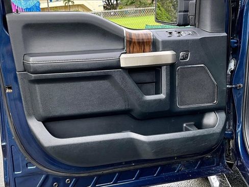 Used 2020 Ford F150 Lariat image 18