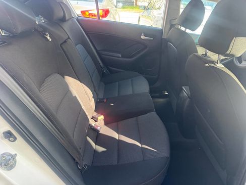 Used 2017 Kia Forte LX image 20