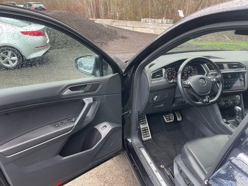 Used 2019 Volkswagen Tiguan SEL R-Line image 10