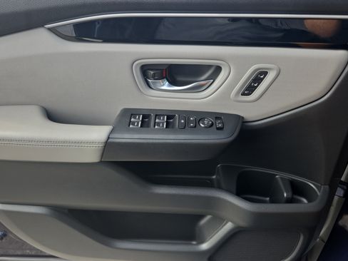 Used 2023 Honda Pilot Touring image 39