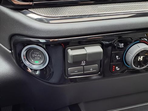 New 2026 Chevrolet Silverado 1500 ZR2 image 15