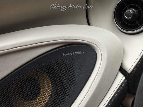 Used 2018 McLaren 570S Spider RWD image 24