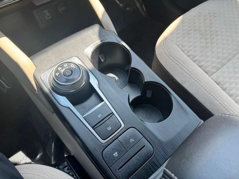 Used 2022 Ford Escape SE w/ Cold Weather Package AWD/4WD image 27