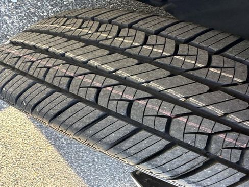 Certified 2024 Toyota Corolla LE image 31