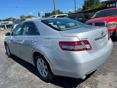 Used 2011 Toyota Camry LE w/ LE Extra-Value Pkg FWD image 7