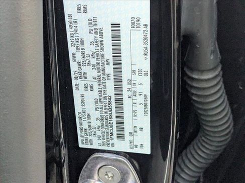 New 2025 Ford Escape SE image 16