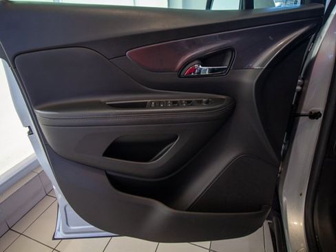 Used 2022 Buick Encore Preferred w/ Safety Package image 8