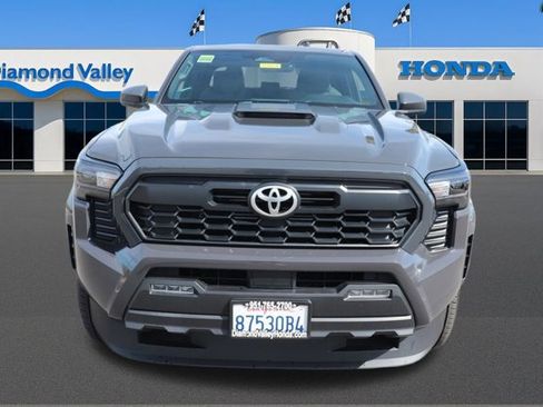 Used 2024 Toyota Tacoma TRD Sport image 2