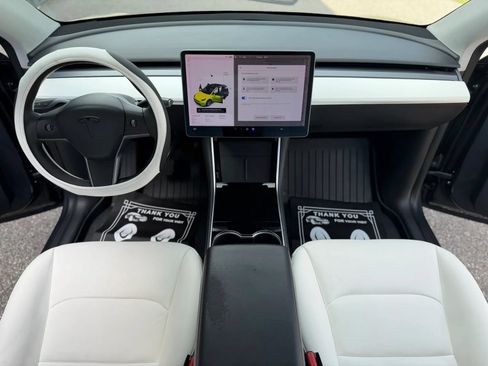 Used 2021 Tesla Model Y 2WD image 18