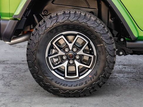 New 2025 Jeep Wrangler Unlimited Rubicon image 12