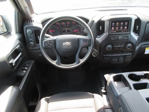 New 2026 Chevrolet Silverado 1500 Custom Trail Boss w/ LPO, Dark Essentials Package AWD/4WD image 15