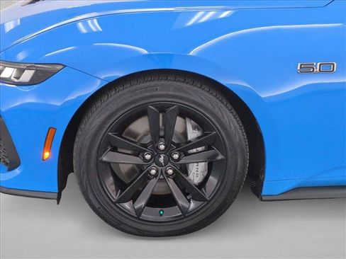 Used 2024 Ford Mustang GT RWD image 25
