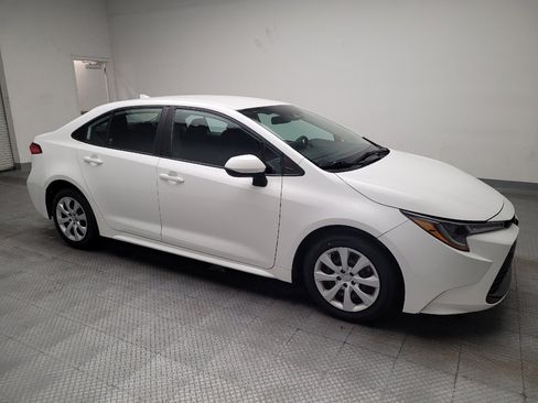 Used 2023 Toyota Corolla LE image 11