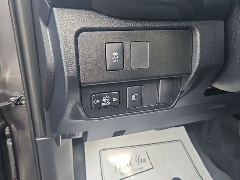 Used 2020 Toyota Tacoma SR AWD/4WD image 11