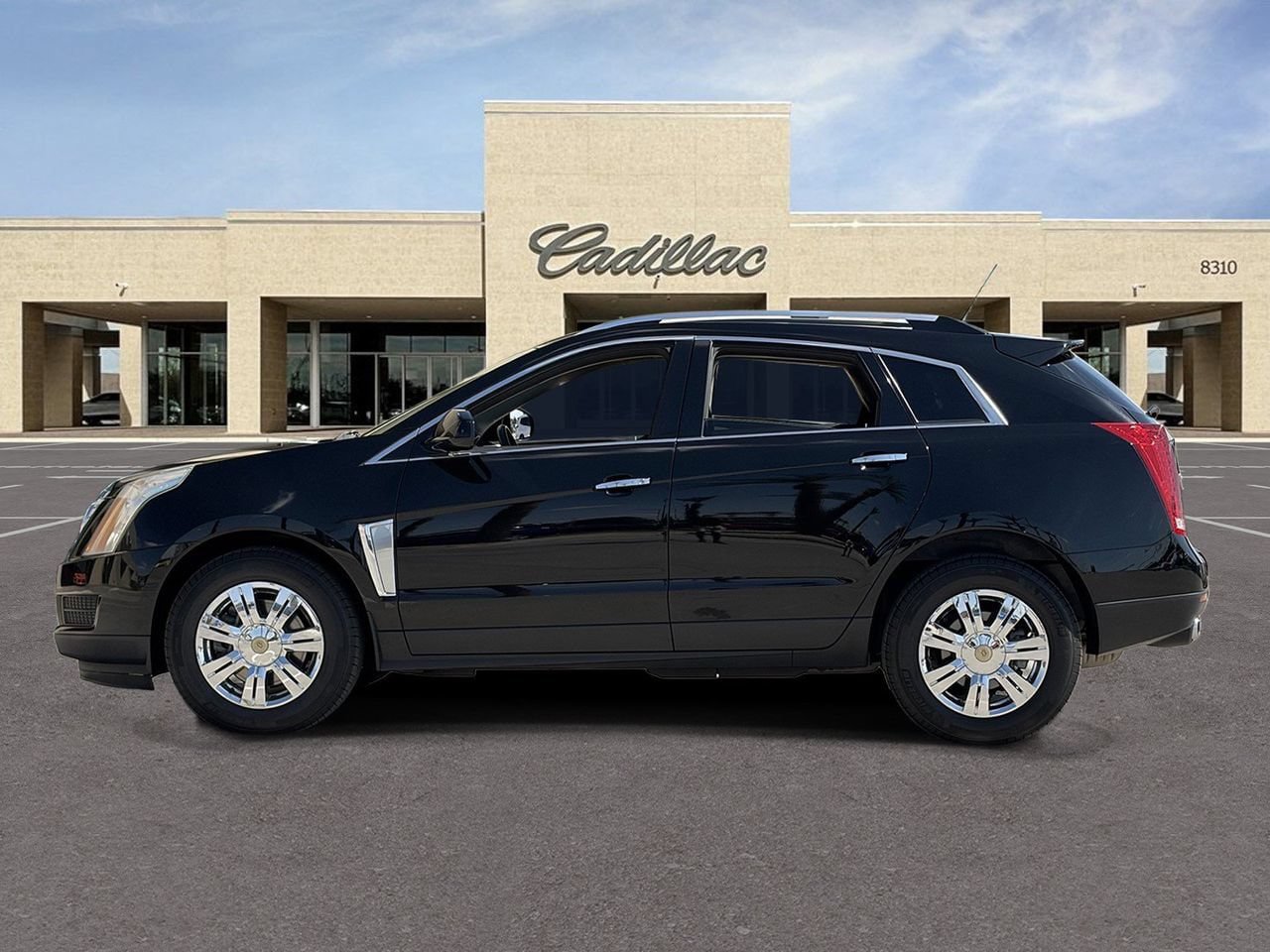 Used 2015 Cadillac SRX Luxury w/ Driver Awareness Package FWD image 8