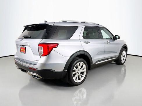 Used 2024 Ford Explorer Platinum w/ Technology Package image 8