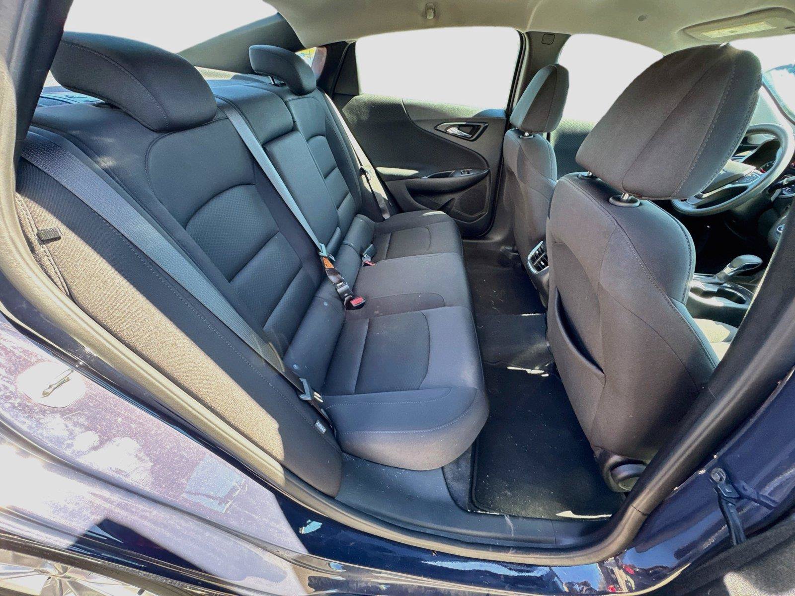 Used 2025 Chevrolet Malibu LT FWD image 7