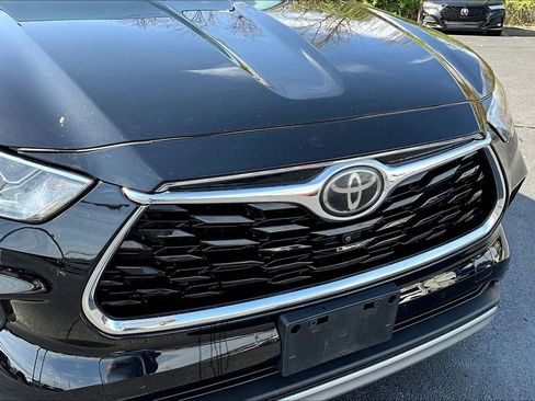 Used 2021 Toyota Highlander Platinum AWD/4WD image 28