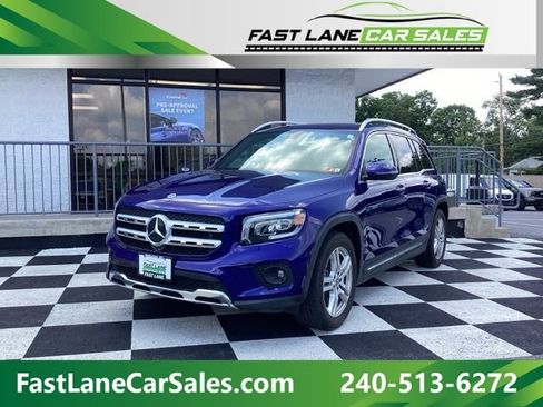 Used 2021 Mercedes-Benz GLB 250 4MATIC image 1