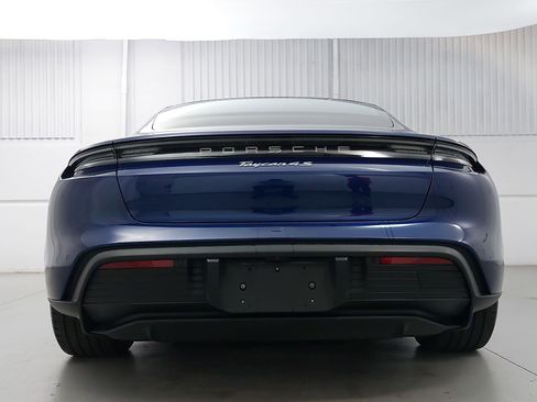Certified 2022 Porsche Taycan 4S AWD/4WD image 6