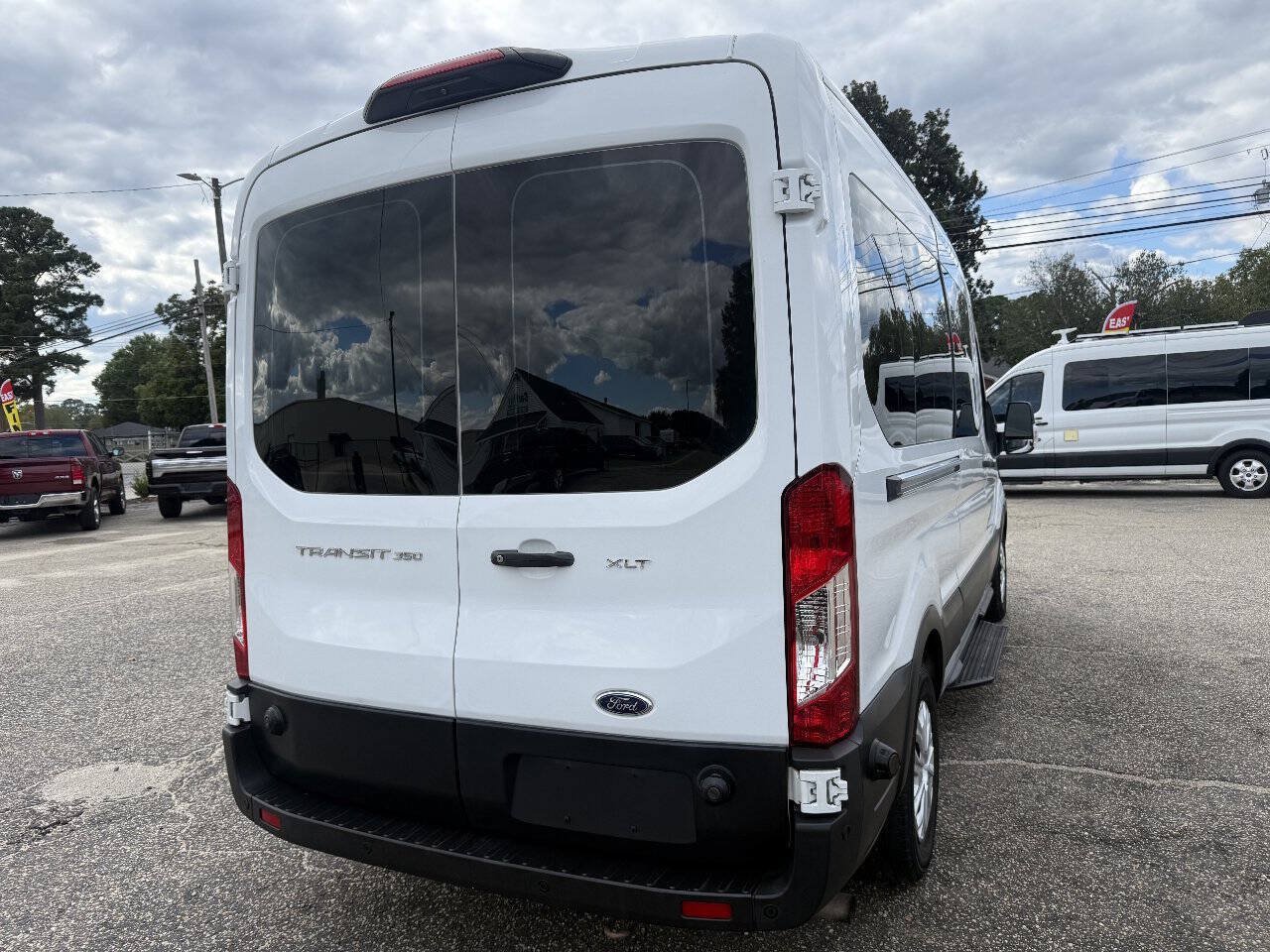 Used 2020 Ford Transit 350 XLT RWD image 21