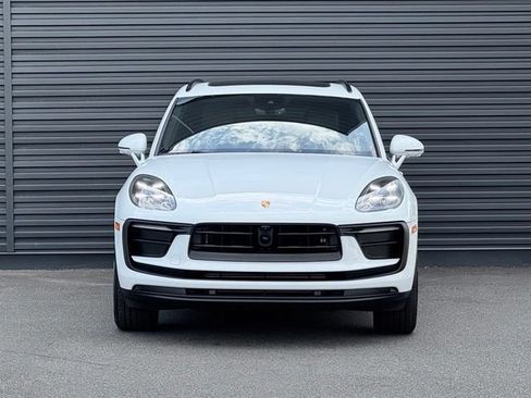 Used 2022 Porsche Macan AWD/4WD image 10